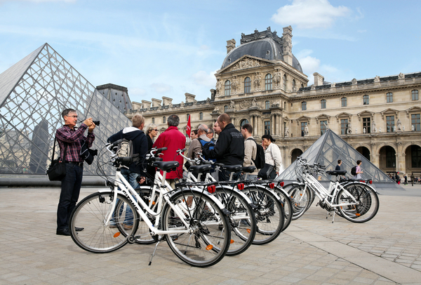 Paris à Vélo & Louvre
