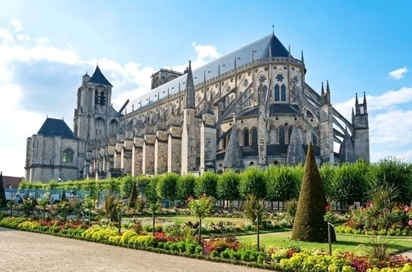 Cathédrale de Bourges - La crypte et la tour