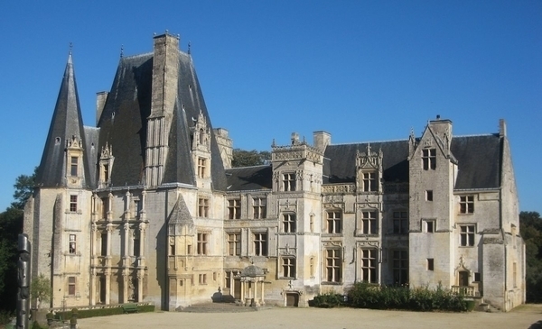 Château de Fontaine-Henry
