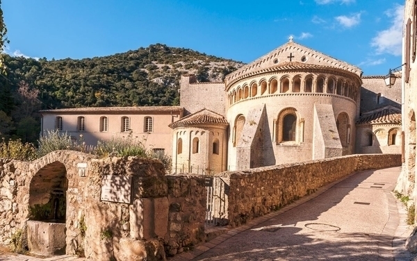 Village et Abbatiale de Saint-Guilhem-le-Désert