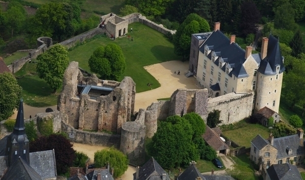 La forteresse du château de Sainte-Suzanne