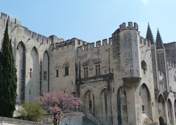 Le Palais des Papes raconté aux petits et aux grands