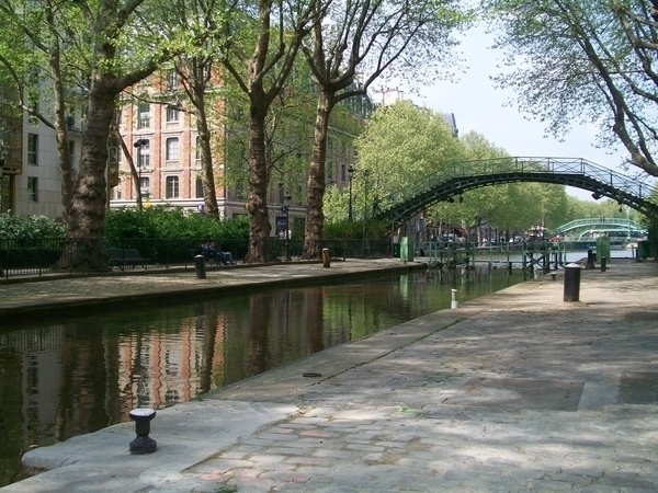 Le canal saint-martin : toute une atmosphère