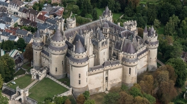 Château de Pierrefonds : Séances, tarifs et réservation de la visite guidée  — MesSortiesCulture
