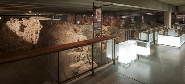 Crypte Archéologique de Notre Dame