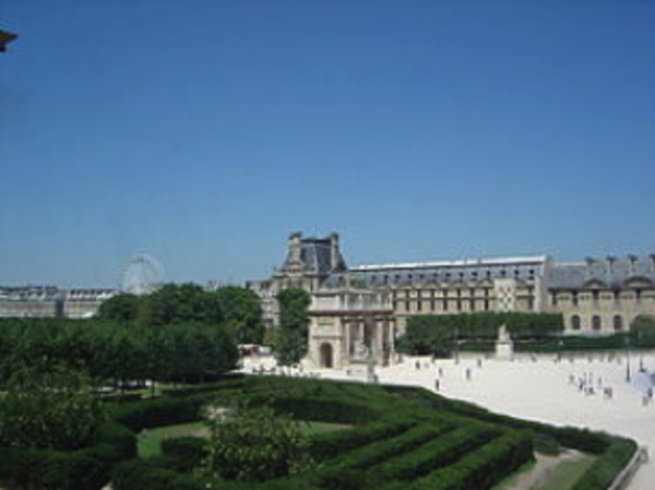 Jeu de piste autour du Palais du Louvre