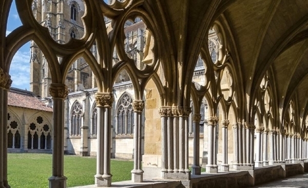 la cathedrale de Bayonne et ses merveilles