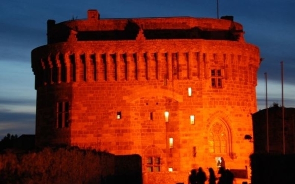 Les soirées nocturnes du Château de Dinan