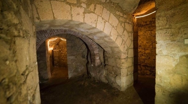 Secrets sous la ville de Laon