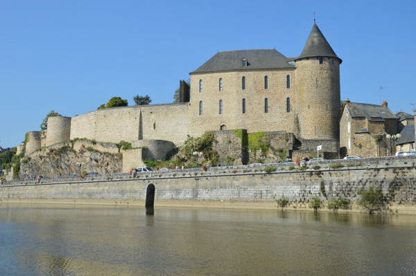 Château de Mayenne, et son musée (famille)