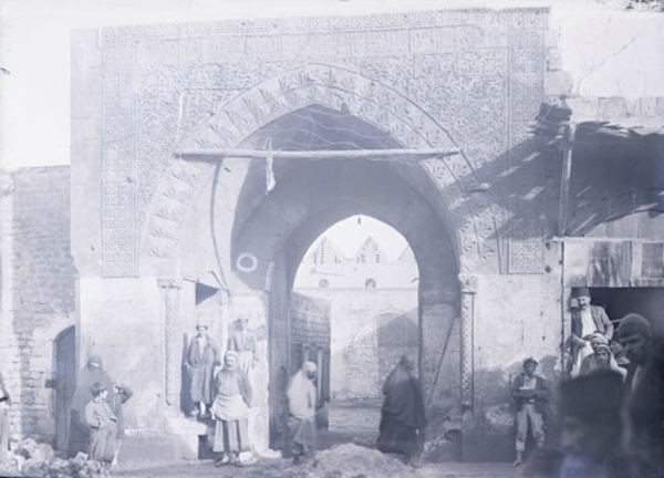 Photographier la Syrie : regards sur le patrimoine islamique
