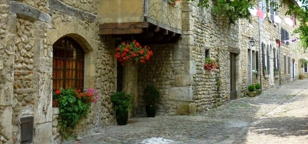 Pérouges, Laissez-vous conter l’histoire&nbsp;