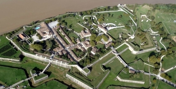La citadelle de Blaye par les souterrains
