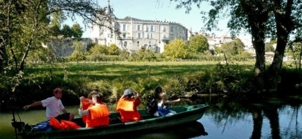 Balade en barque sur la Seugne
