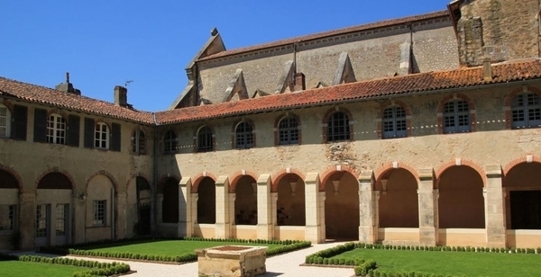 Abbaye de Saint-Sever