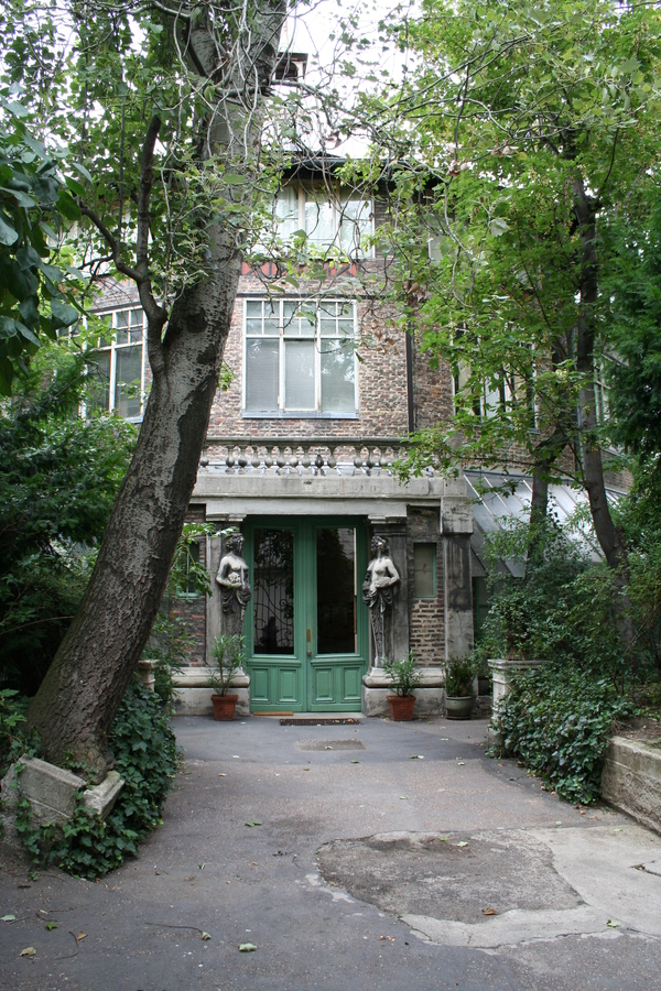 Cités d’artistes, jardins et cafés célèbres de Montparnasse