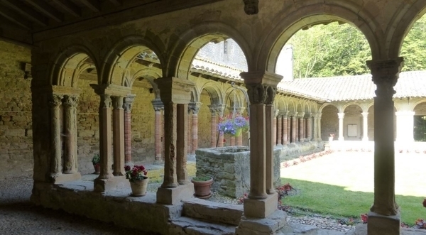 Abbaye de Saint-Papoul