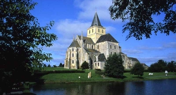 Abbaye de Cerisy-la-Forêt