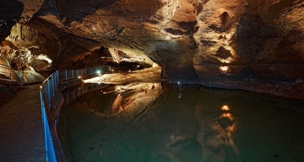 Grottes de Lacave