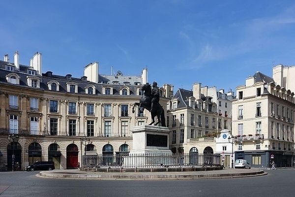 Le quartier du Palais Royal, de la place des Victoires aux demeures de la rue de Richelieu