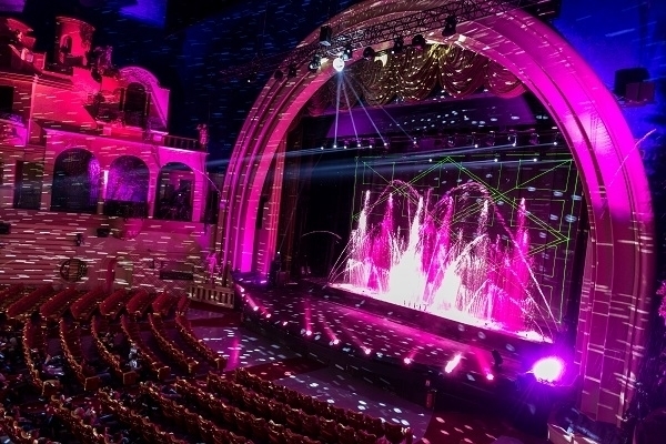 Visite du Grand Rex, REX Studios, féerie des eaux, le Grinch