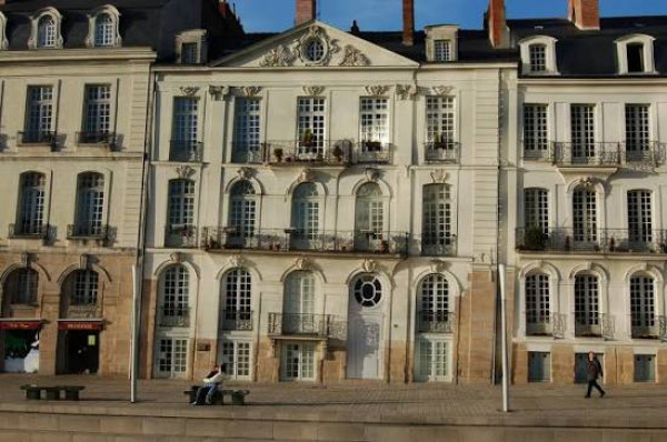 Nantes au XVIIIe siècle: richesse et esclavage