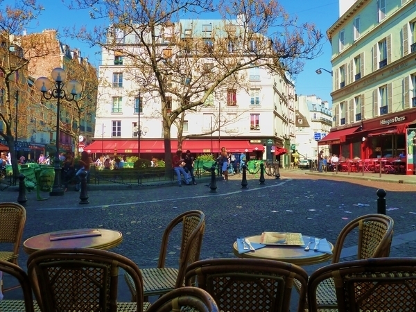 La rue Mouffetard, de St Médard à la place de la Contrescarpe
