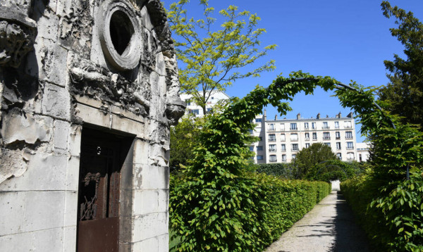 Parcours Patrimoine : Le vieux cimetière : entre arboretum et personnalités de Courbevoie