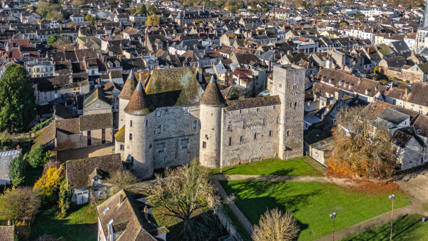 Le centre historique de Nemours