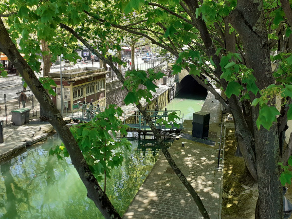 Au fil du Canal Saint-Martin