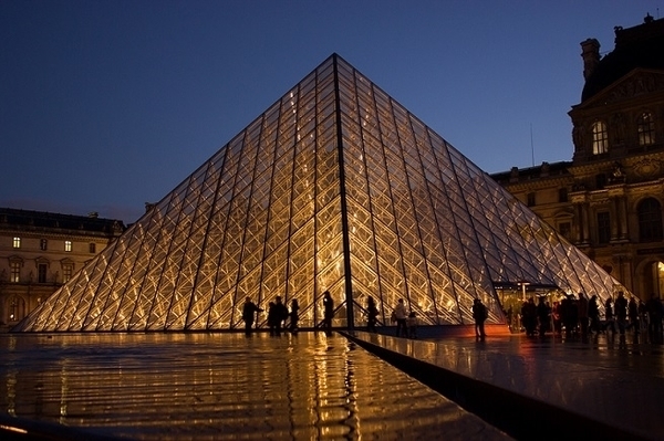 Sous le plus grand chapiteau du monde : Claude Levêque