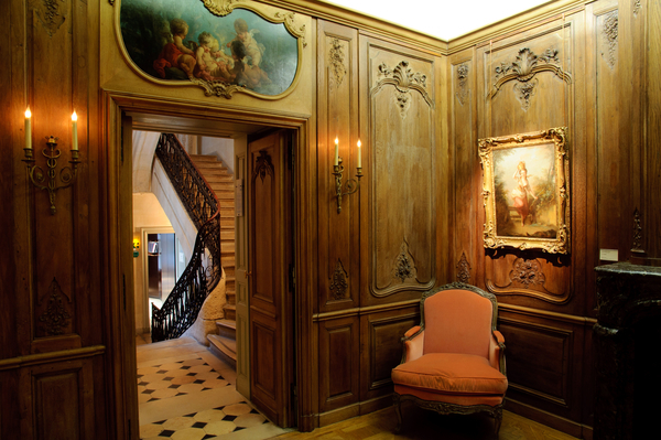 Amarante, bois de rose ou bois exotique dans le mobilier au XVIIIe siècle