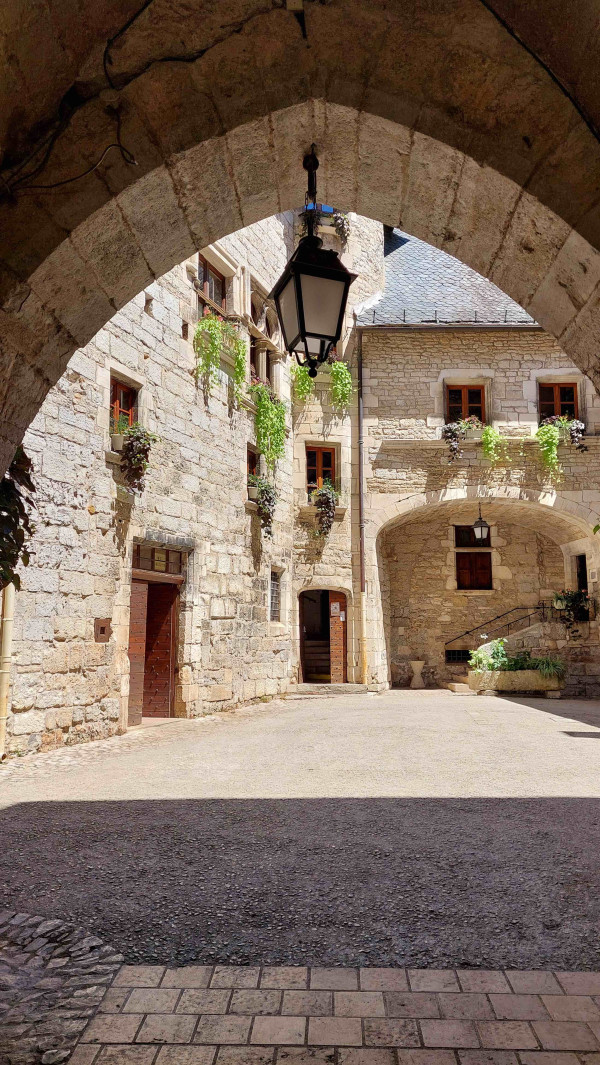 Martel - la cité marchande aux sept tours